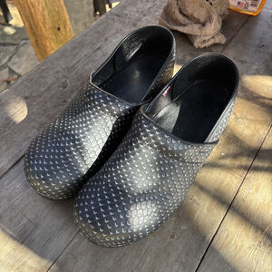 EUC SANITA PROFESSIONAL CLOGS RUBBER WORK BLACK SILVER SIZE 42